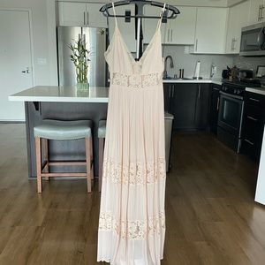 Forever 21 Lace maxi-dress